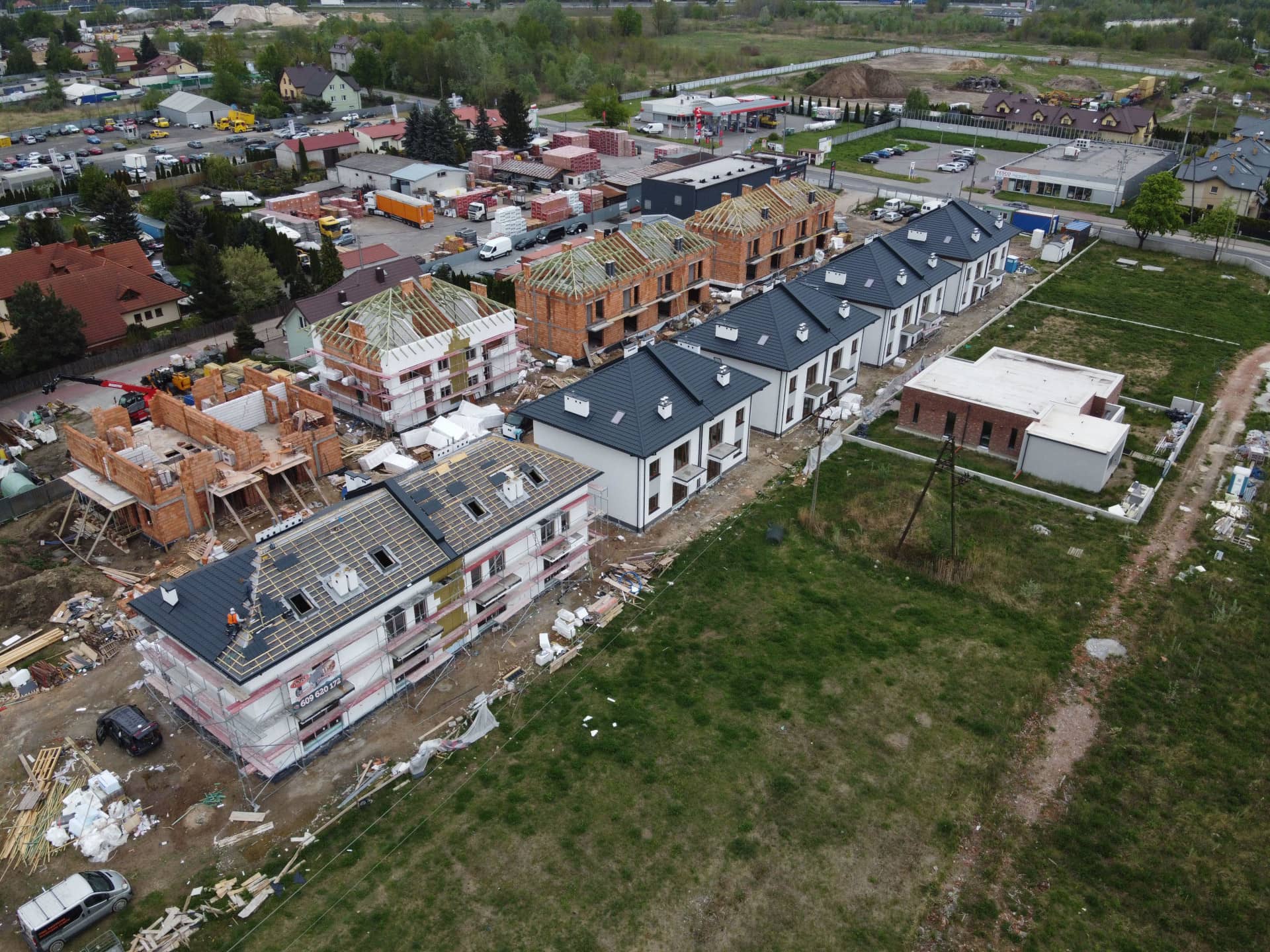 Marki ul. Fabryczna (naprzeciwko Tesco) 5